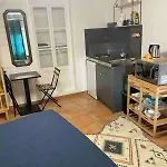 Meuble-vue Mer-vieux Hyeres- Centre Medieval Coeur De Apartmán