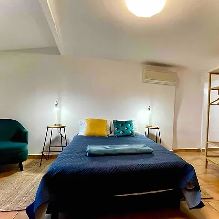 Meuble-vue Mer-vieux Hyeres- Centre Medieval Coeur De Apartmán Hyères